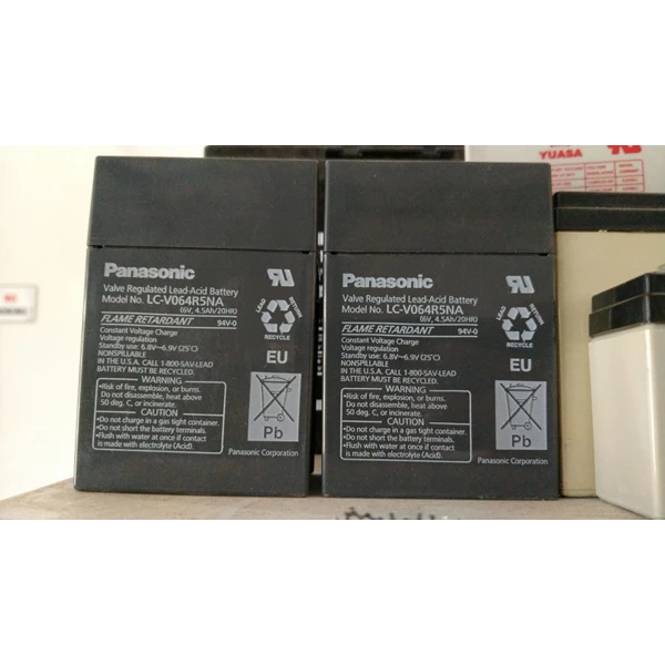 baterai VRLA Panasonic 6V 4 Ah LC-R064R5NA 